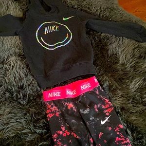 Girls Nike outfit size 3-4 T